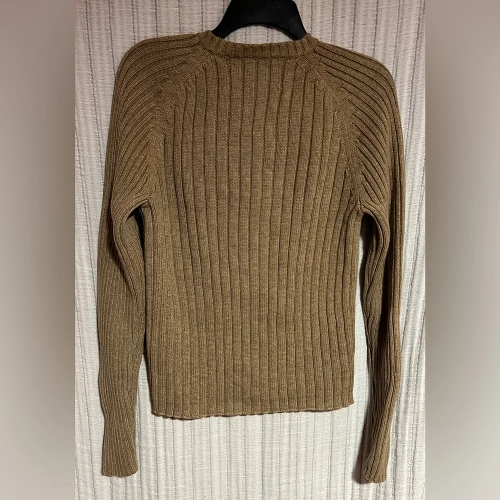 Abercrombie & Fitch Men's Tan V-Neck Sweater - Picture 4 of 4